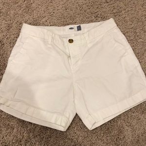 White Old Navy shorts